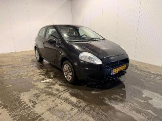  Fiat Punto 1.2 Hatchback  Benzine 1.242cc 48kW (65pk) FWD 2009/5