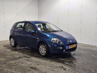 uszkodzony samochody osobowe Fiat Punto Evo 1.2 Euro 5 Hatchback  Benzine 1.242cc 51kW (69pk) FWD 2012/4