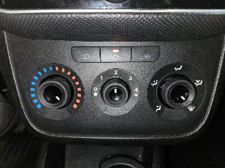 Fiat Punto Evo 1.2 Euro 5 Hatchback  Benzine 1.242cc 51kW (69pk) FWD picture 10