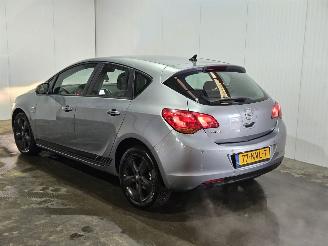 Avarii autoturisme Opel Astra 1.6 16V AUT Ecotec Hatchback 4Dr Benzine 1.598cc 85kW (116pk) FWD 2010/11