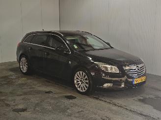 Damaged car Opel Insignia SPORTS TOURER 2.0 Turbo 16V Ecotec Combi/o  Benzine 1.998cc 162kW (220pk) FWD 2009/5