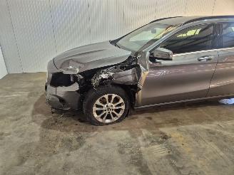 Mercedes GLA 1.6 180 16V SUV  Benzine 1.595cc 90kW (122pk) FWD picture 6