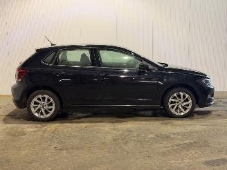 Volkswagen Polo 1.0 TSI 12V Hatchback 4Dr Benzine 999cc 70kW (95pk) FWD picture 2