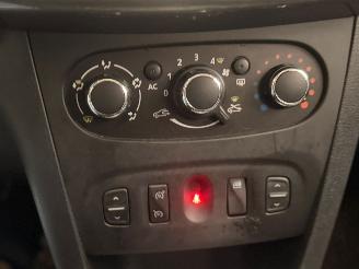 Dacia Sandero STEPWAY 0.9 TCE 12V Hatchback  Benzine 898cc 66kW (90pk) FWD picture 17