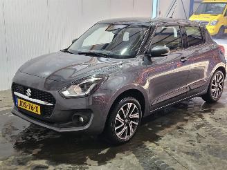 krockskadad bil auto Suzuki Swift 1.2 Dual Jet 16V Smart Hybrid Hatchback 4Dr Elektrisch Benzine 1.242cc 61kW (83pk) FWD 2023/4
