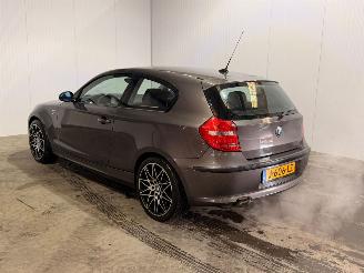 BMW 1-serie 116i 1.6 16V Hatchback 2Dr Benzine 1.597cc 90kW (122pk) RWD picture 7
