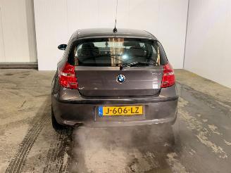 BMW 1-serie 116i 1.6 16V Hatchback 2Dr Benzine 1.597cc 90kW (122pk) RWD picture 8