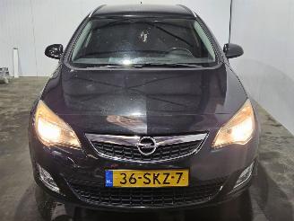 Opel Astra 1.4 Turbo 16V Combi/o  Benzine 1.364cc 103kW (140pk) FWD picture 4