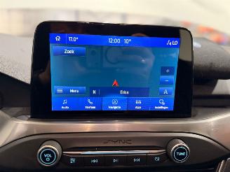 Ford Focus 1.0 Ti-VCT EcoBoost 12V 125 Combi/o  Benzine 999cc 92kW (125pk) FWD picture 14