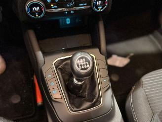 Ford Focus 1.0 Ti-VCT EcoBoost 12V 125 Combi/o  Benzine 999cc 92kW (125pk) FWD picture 12