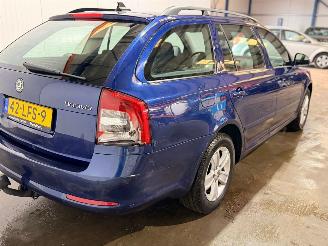 skadebil auto Skoda Octavia 1.2 TSI Combi/o 4Dr Benzine 1.197cc 77kW (105pk) FWD 2010/4