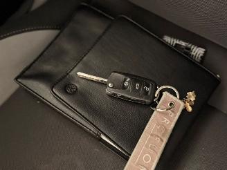 Volkswagen Polo 1.2 12V Hatchback  Benzine 1.198cc 44kW (60pk) FWD picture 18