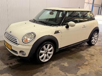 Mini Mini 1.4 16V One Hatchback  Benzine 1.397cc 70kW (95pk) FWD picture 7