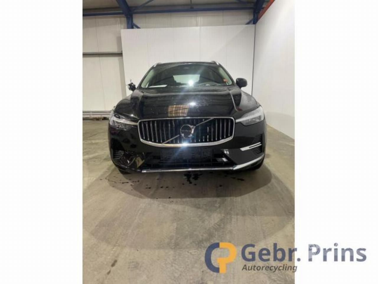 Volvo Xc-60 XC60 II (UZ), SUV, 2017 2.0 T6 16V Plug-in Hybrid AWD