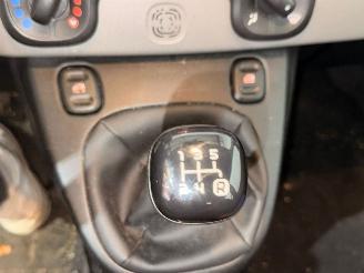 Fiat Panda 0.9 TwinAir 60 Hatchback  Benzine 964cc 44kW (60pk) FWD picture 14