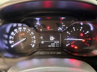 Citroën C3 1.2 Vti 12V PureTech Hatchback  Benzine 1.199cc 61kW (83pk) FWD picture 11
