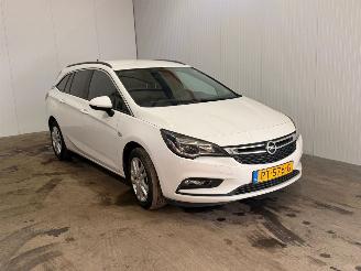 skadebil auto Opel Astra 1.0 Turbo 12V Combi/o  Benzine 999cc 77kW (105pk) FWD 2017/9