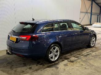 Vaurioauto  passenger cars Opel Insignia 2.0 CDTI 16V 140 ecoFLEX Combi/o  Diesel 1.956cc 103kW (140pk) FWD 2014/5