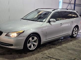 BMW 5-serie 520i 16V Combi/o  Benzine 1.995cc 125kW (170pk) RWD picture 3