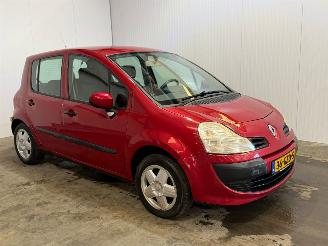 krockskadad bil auto Renault Modus 1.2 16V TCE 100 MPV  Benzine 1.149cc 74kW (101pk) FWD 2008/9