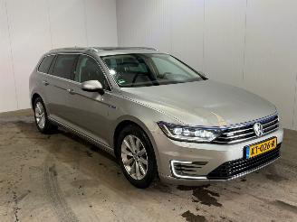 Schadeauto Volkswagen Passat 1.4 GTE 16V Combi/o  Elektrisch Benzine 1,395cc 160kW (218pk) FWD 2016/12