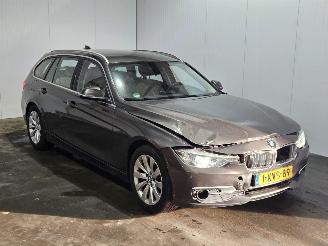 Auto incidentate BMW 3-serie 316i 1.6 16V Combi/o  Benzine 1.598cc 100kW (136pk) RWD 2013/7