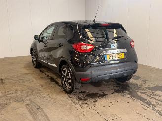 škoda osobní automobily Renault Captur 0.9 Energy TCE 12V SUV  Benzine 898cc 66kW (90pk) FWD 2017/7