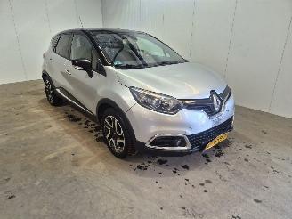 Auto incidentate Renault Captur 0.9 Energy TCE 12V SUV  Benzine 898cc 66kW (90pk) FWD 2015/7