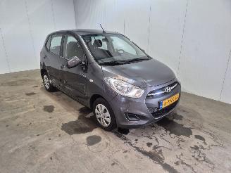 damaged passenger cars Hyundai I-10 1.0i 12V Hatchback  Benzine 998cc 51kW (69pk) FWD 2013/8