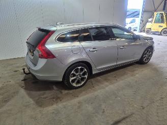 Volvo V-60 1.6 DRIVe Combi/o  Diesel 1.560cc 84kW (114pk) FWD picture 3