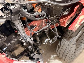 Renault Captur E-TECH HYBRID picture 11
