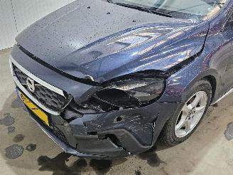 Volvo V-40 V40 Cross Country 1.6 T4 GTDi 16V Hatchback picture 8