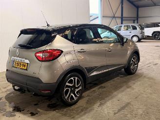Renault Captur 0.9 Energy TCE 12V SUV picture 10