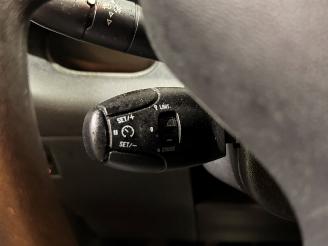 Citroën C3 picasso 1.4 16V VTI 95 MPV picture 15