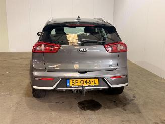 Kia Niro 1.6 GDI Hybrid SUV picture 11