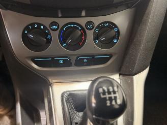 Ford Focus 1.6 EcoBoost picture 11