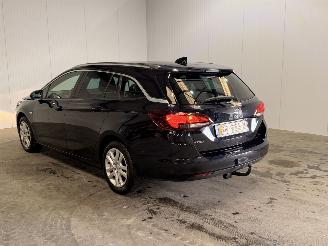 Schadeauto Opel Astra SPORTS TOURER 2018/5