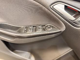 Ford Focus 1.0 Titanium picture 20