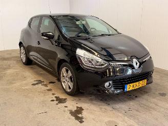 uszkodzony samochody osobowe Renault Clio 0.9 Energy TCE 90 12V 2013/6