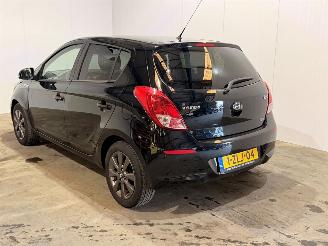 Vaurioauto  passenger cars Hyundai I-20 1.2i Go! Plus 2015/1