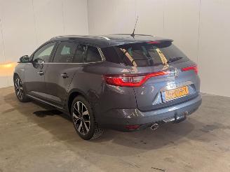 skadebil auto Renault Mégane 1.3 TCE 140 16V 2019/5