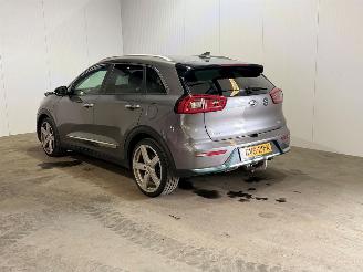 Schadeauto Kia  1.6 GDi PHEV DynamicLine 2018/5