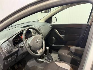 Dacia Sandero 0.9 TCe Stepway Lauréate picture 11