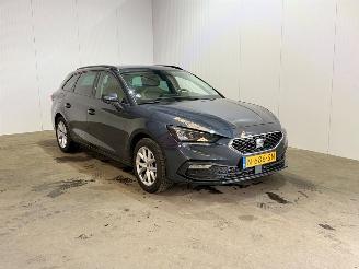 uszkodzony samochody osobowe Seat Leon 1.0 TSI Style Business Intense 2021/12