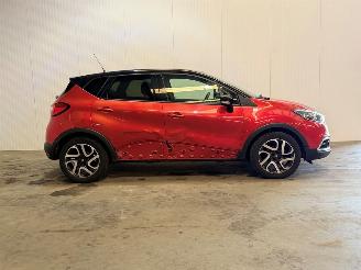 Renault Captur 0.9 TCe Helly Hansen picture 6