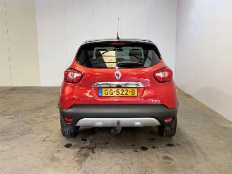 Renault Captur 0.9 TCe Helly Hansen picture 4