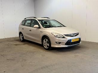 damaged passenger cars Hyundai I-30 1.4 i-Drive Cool 2011/5