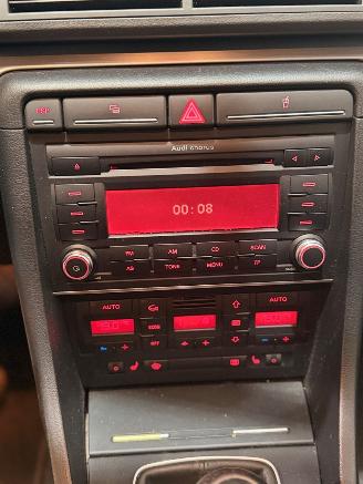 Audi A4 1.6 Advance picture 12