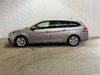 Peugeot 308 1.2 Puretech Blue Lease Executive picture 6