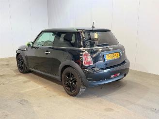 Vaurioauto  passenger cars Mini Mini 1.6 One 2013/5